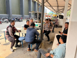 Jaga Jakarta On The Spot, Polsek Kawasan Muara Baru Perkuat Sinergi Kamtibmas Bersama Buruh Pelabuhan