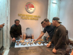 Polresta Denpasar Ungkap Kasus Narkoba, Temukan Senpi dan Airsoft Gun Saat Pengerebekan 