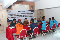 Dukung Kemandirian Warga Binaan, Lapas Kelas I Madiun Serahkan Buku Tabungan dan ATM BRI