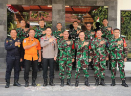 Kasrem 163/Wira Satya Bersama Prajurit Ikuti Apel Gelar Pasukan LKO Kogabwilhan II TA 2026