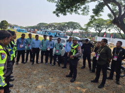Satlantas Polresta Bandara Soetta Kawal Tim Chelsea dan AC Milan Legend Tiba di Jakarta