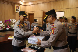 Wakapolres Bandara Ngurah Rai Serahkan Jabatan Kepada Kapolres