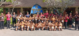Peringati HUT ke-81 RI, PLN UIP JBTB Gelar Program TJSL Pelatihan Coding AI di SDN 4 Tista Karangasem