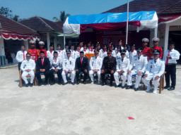 Seluruh Kepala Desa se-Kecamatan Cipeucang Hadiri Upacara HUT ke-81 RI