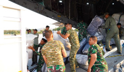 Negara Hadir di Tengah Bencana, Kodam IX/Udayana Gerak Cepat Salurkan Bantuan Kemhan Bagi Warga Terdampak Gempa NTT