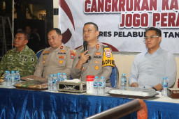 Cangkrukan Kamtibmas Jogo Perak, Kapolres Tanjung Perak Perkuat Kolaborasi Jaga Surabaya Aman