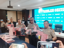 Operasi Tumpas Narkoba Polres Pelabuhan Tanjung Perak Ungkap 23 Kasus, Sita Sabu 1,01 Kilogram