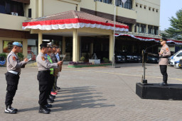 Kapolres Priok Tekankan Disiplin, Integritas, dan Komitmen Anti Narkoba Saat Pimpin Apel Pagi Personel