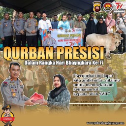 Polres Bengkayang Bagikan Paket Daging dan Beras Kepada Masyarakat Kurang Mampu