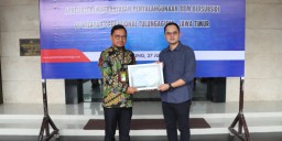 Pertamina Patra Niaga Berikan Penghargaan Kepada Mapolres Tulungagung
