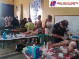 Ketua DPC PAN Pengkadan Laksanakan Giat Sunatan Massal di Sekretariat Rumah PAN