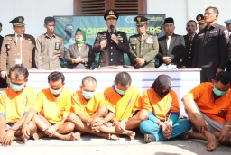 Polres Probolinggo Kota Berhasil Amankan Pasutri Tersangka Curanmor di 20 TKP 