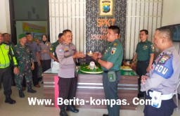 Sambangi Polsek Kota , Danramil Lettu Inf Sudiyono Beri Ucapan HUT Bhayangkara ke-77
