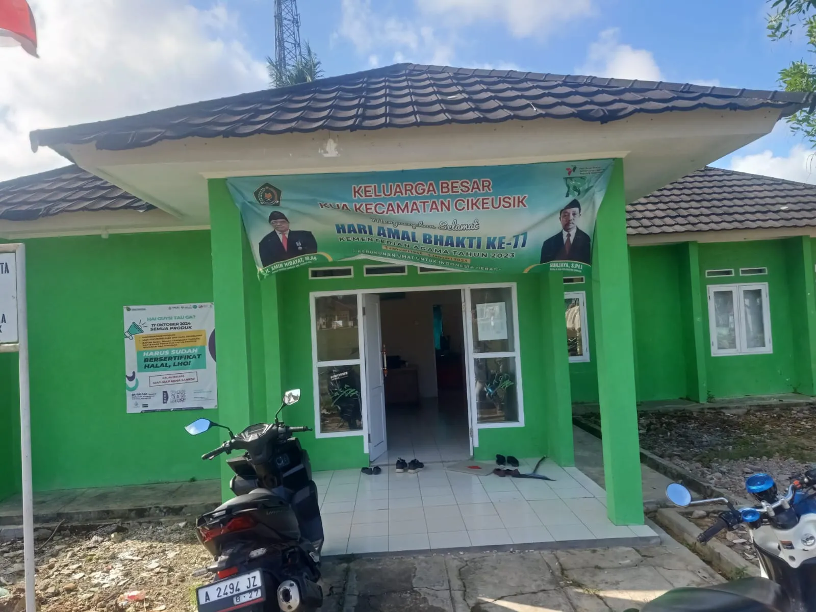 Wartawan Investigasi Media Berita Kompas Kunjungi KUA Cikeusik 