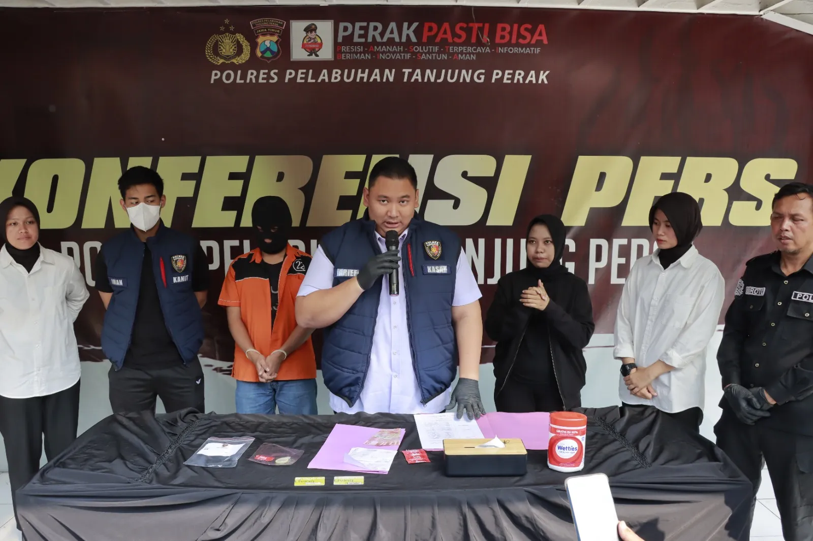 Polres Tanjungperak Berhasil Mengungkap Kasus TPPO Satu Tersangka Asal Bekasi Diamankan