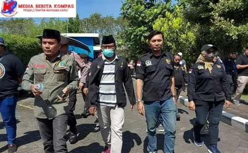 DPP AMI, Meminta Majelis Hakim Memvonis Keempat Para Koruptor Kasus Korupsi PJU Lamongan di Atas Tuntutan JPU 