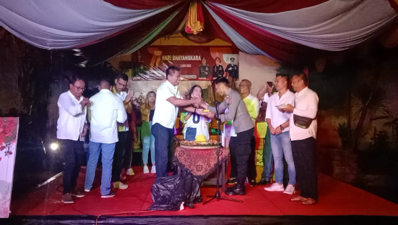 Polsek Rendang Gelar Acara Malam Syukuran Hari Bhayangkara Ke-77 Tahun 2023