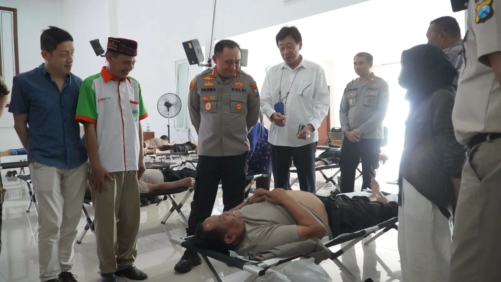 Polrestabes Surabaya Gelar Giat Akupuntur Tenaga Kesehatan Tradisional