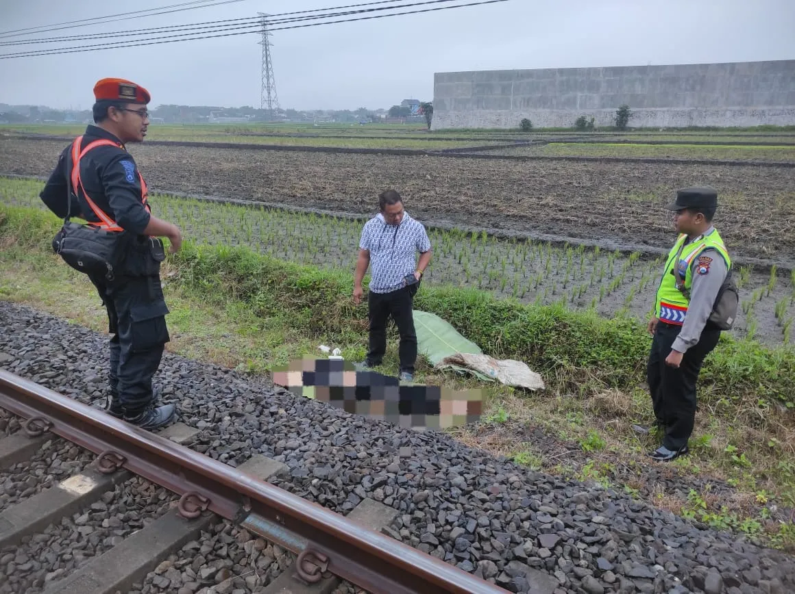 Na'as, Onok Maneh Korban Lur Kurang Tolah Toleh Tepak Nyebrang Rel