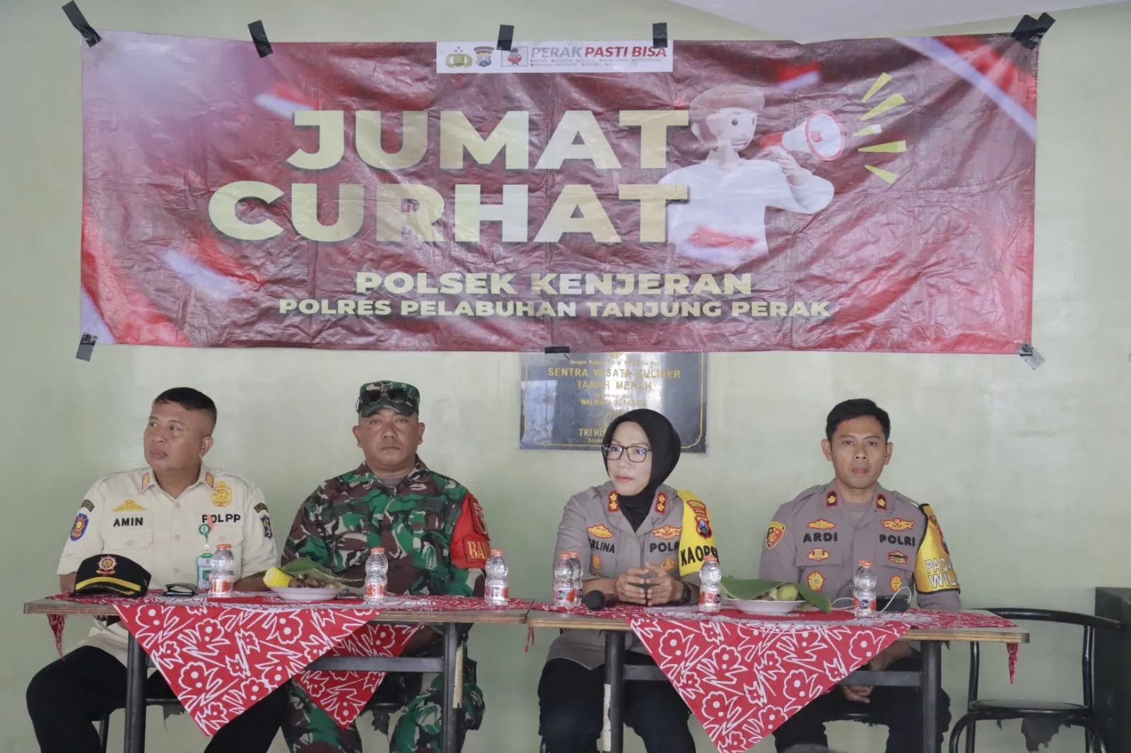 Jumat Curhat Kapolres Pelabuhan Tanjung Perak Dengar Aspirasi Warga Tanah Kali Kedinding