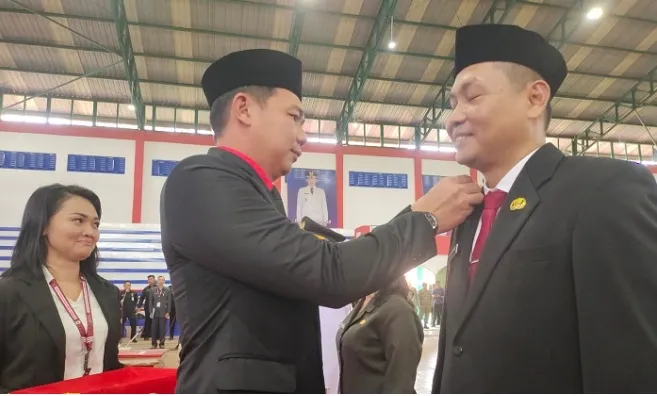 Bupati Kapuas Hulu Lantik 136 Pejabat Administrator, Pengawas dan Fungsional 