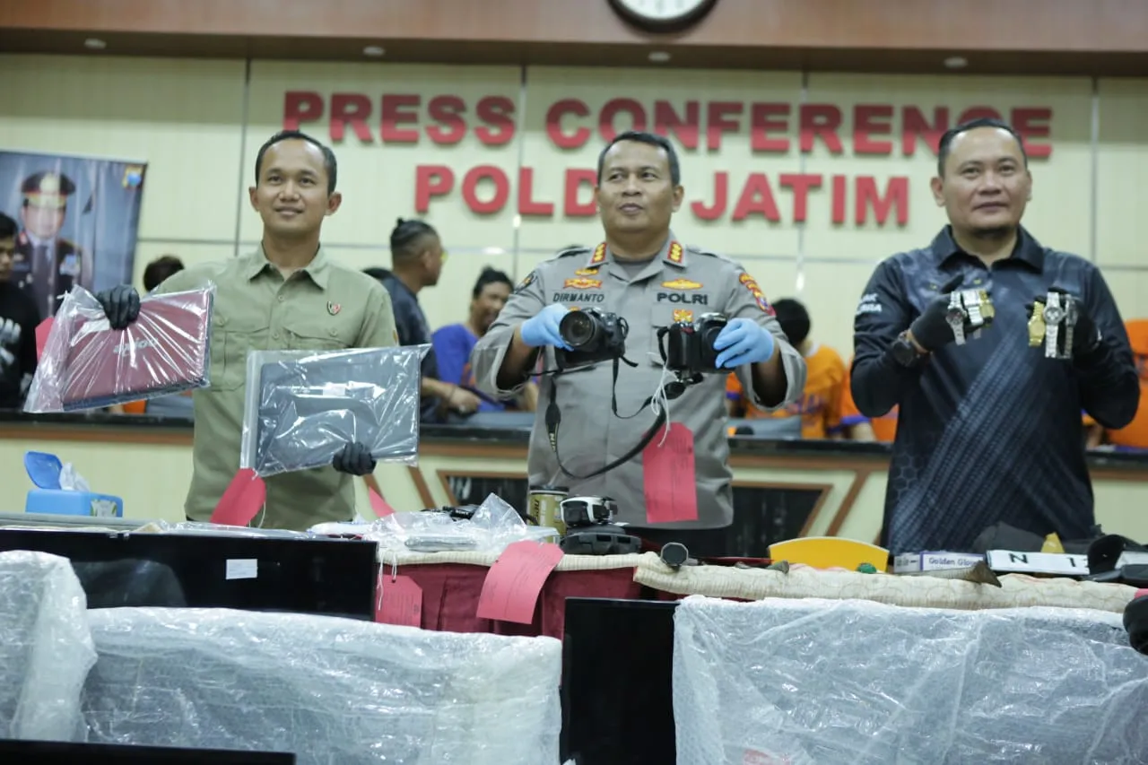 Polda Jatim Berhasil Amankan Tujuh Tersangka Komplotan Pembobol Rumah Lintas Provinsi 