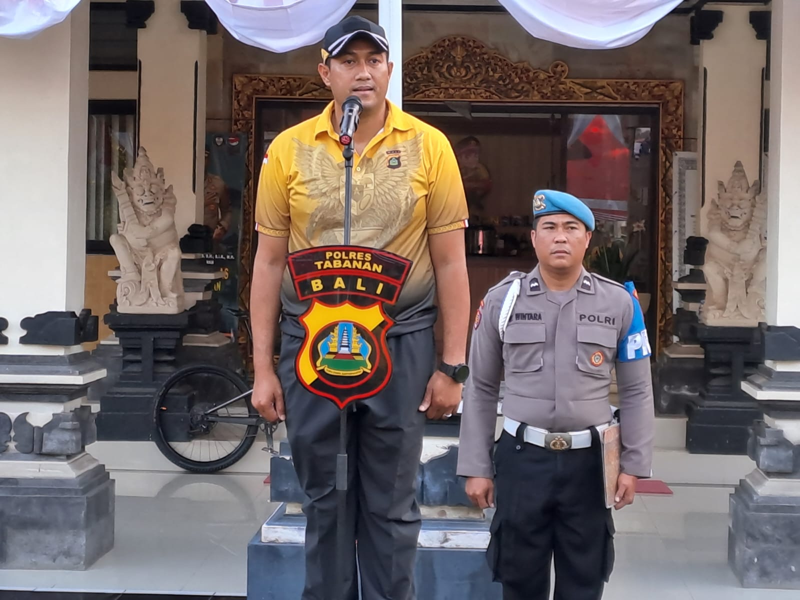 Kapolres Tabanan Pimpin Apel Olahraga Bersama