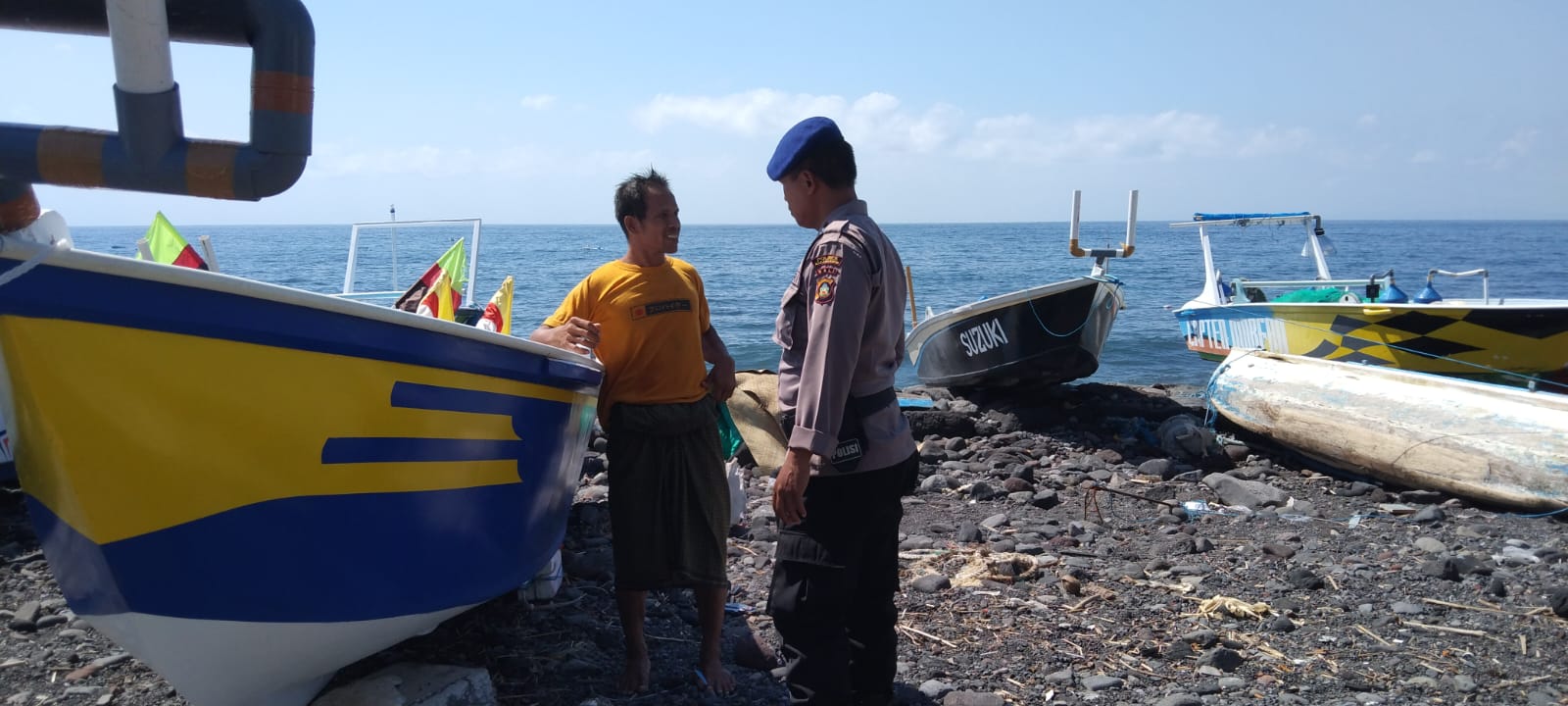 Terkait Cuaca Buruk dan Extrim Himbuan Para Nelayan di Pesisir