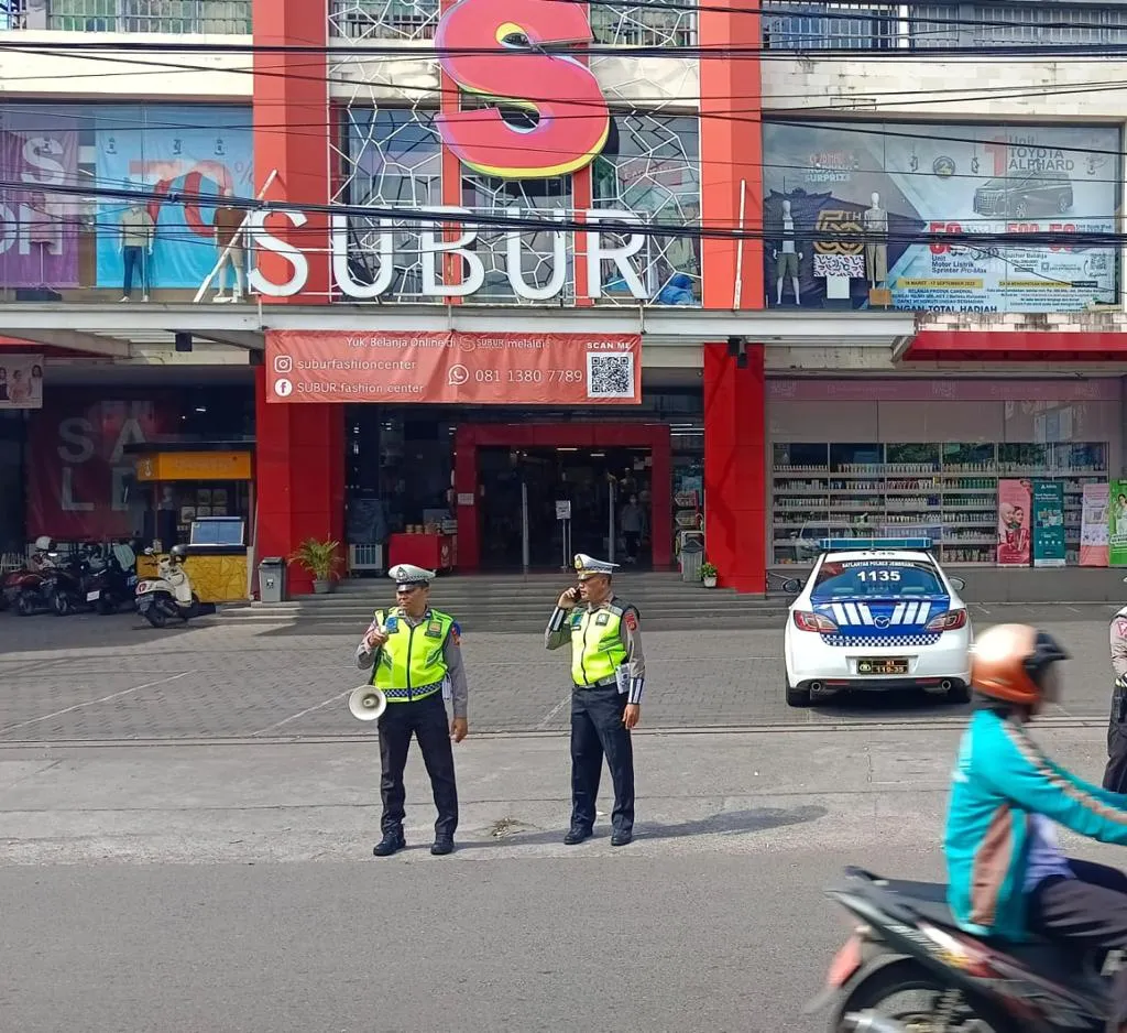 Polres Jembrana Laksanakan Penling Kamseltibcar Lantas Dalam Operasi Zebra Agung 2023