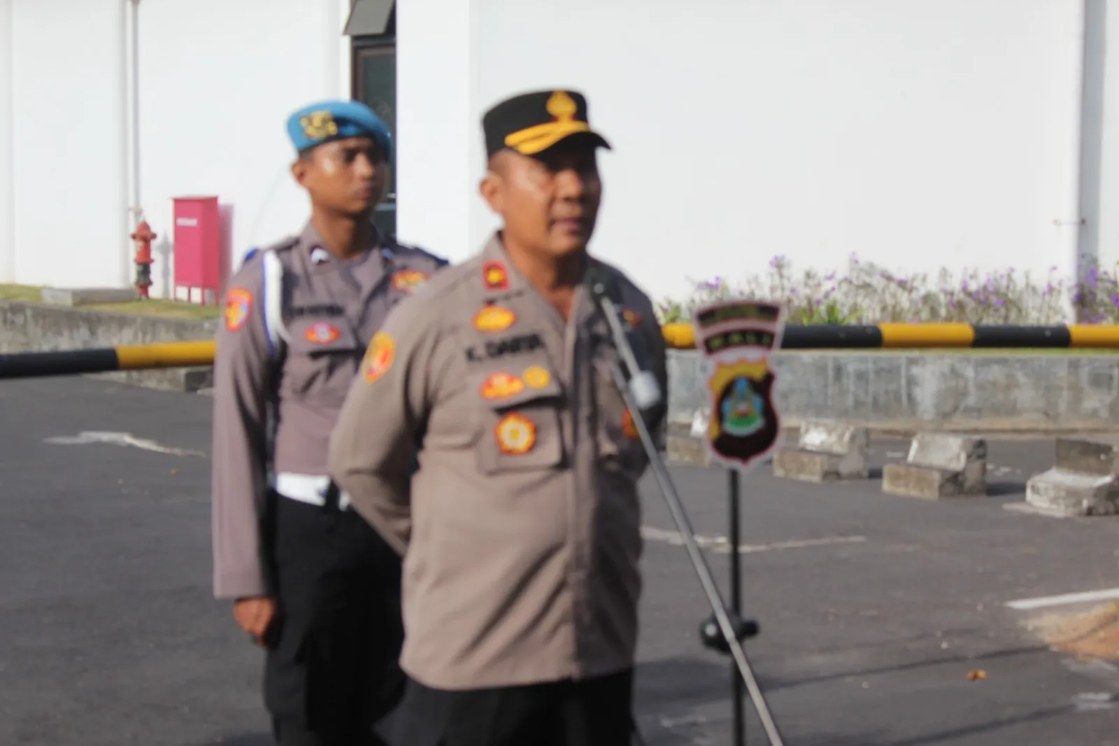 Saat Apel Jam Pimpinan, Wakapolres Bandara Ngurah Rai Sampaikan Beberapa Arahan kepada Anggotanya