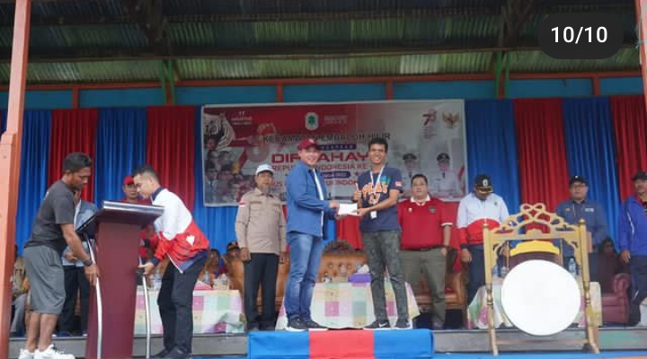 Wabup Kapuas Hulu Menutup Turnamen Kecamatan Embaloh Hilir Dalam Rangka Peringatan HUT RI ke-78