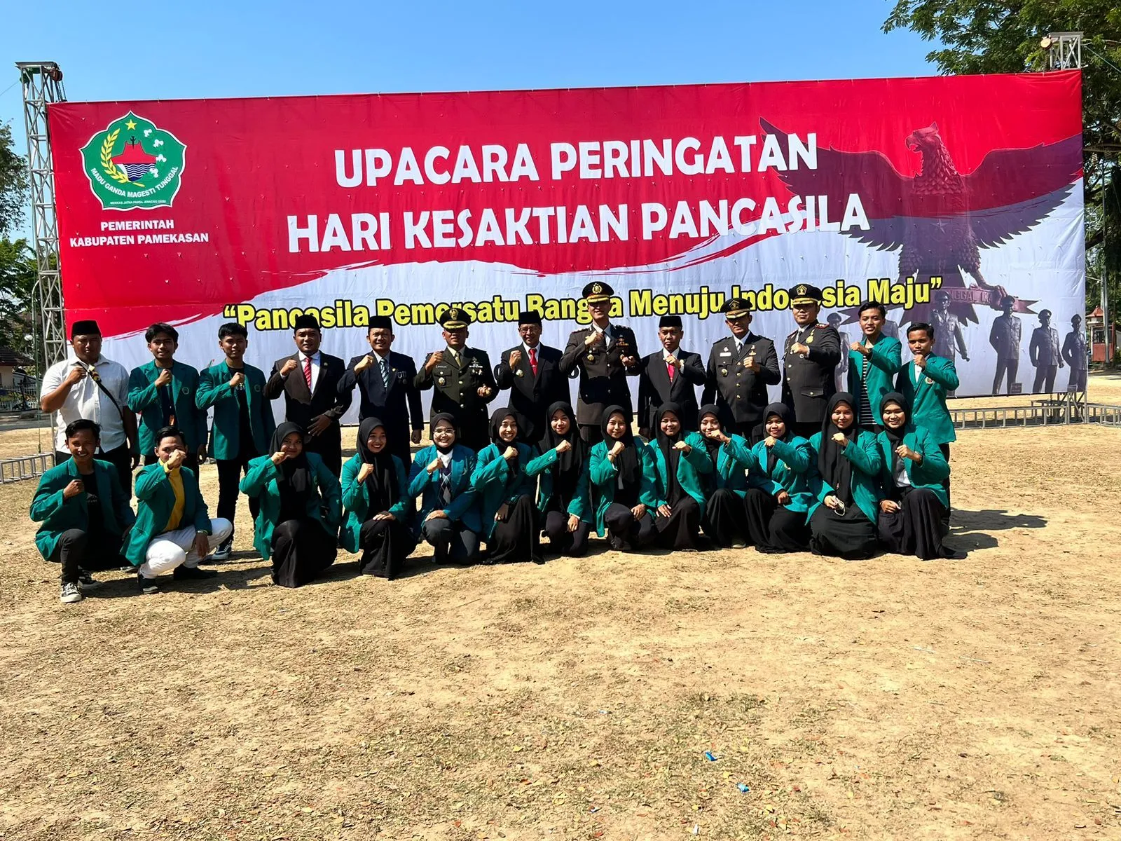 Plt. Kalapas Narkotika Kelas IIA Pamekasan Ikuti Upacara Kesaktian Pancasila Bersama PJ Bupati Pamekasan