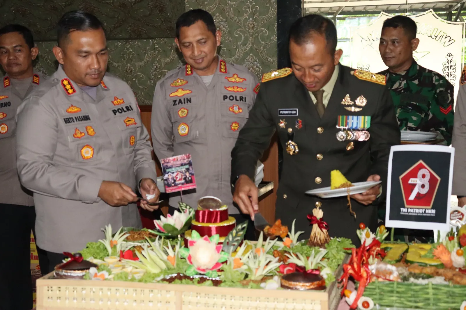 Polresta Bandara Soekarno-Hatta (Soetta) Mengunjungi Berbagai Instansi Militer di HUT TNI ke -78 Tahun 2023