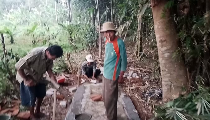 Desa Kadubale Manfaatkan DD Tahap III Tahun 2023 Untuk Paving Jalan Lingkungan