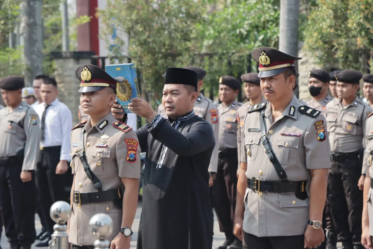 Kapolres Nganjuk Pimpin Sertijab Kasat Reskrim Serta Pengukuhan Jabatan Kasiwas, Kapolsek Berbek dan Wilangan