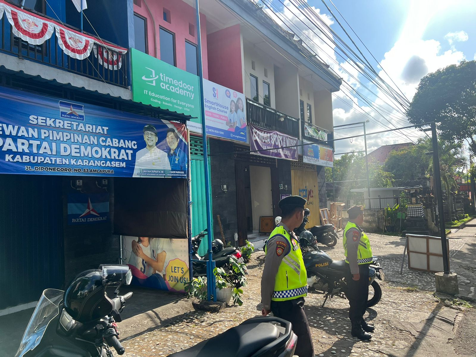 Memasuki Tahapan Pemilu 2024, Personil Polres Karangasem Perketat Patroli dan Pengamanan Perkantoran dan Obyek Vital Lainnya