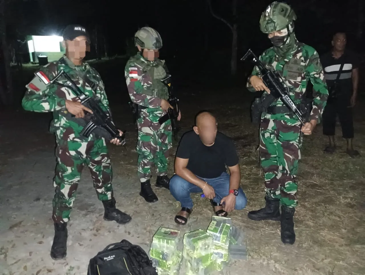 Satgas Yonarmed 16/TK Kembali Gagalkan Upaya Penyelundupan Narkotika 15 Kg di Jalur Perbatasan