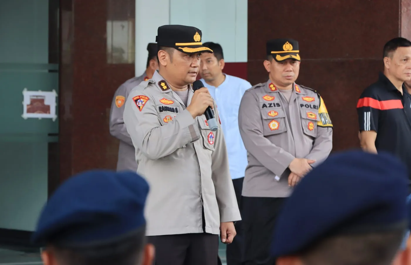 Polda Jatim Latih 350 Personel Khusus Jadi Steward Piala Dunia U-17 di GBT Surabaya