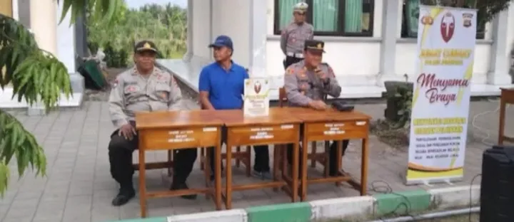 Kapolsek Melaya Menginspirasi Siswa-Siswi SMK N 4 NEGARA Dalam Kegiatan Jumat Curhat Menyama Braya