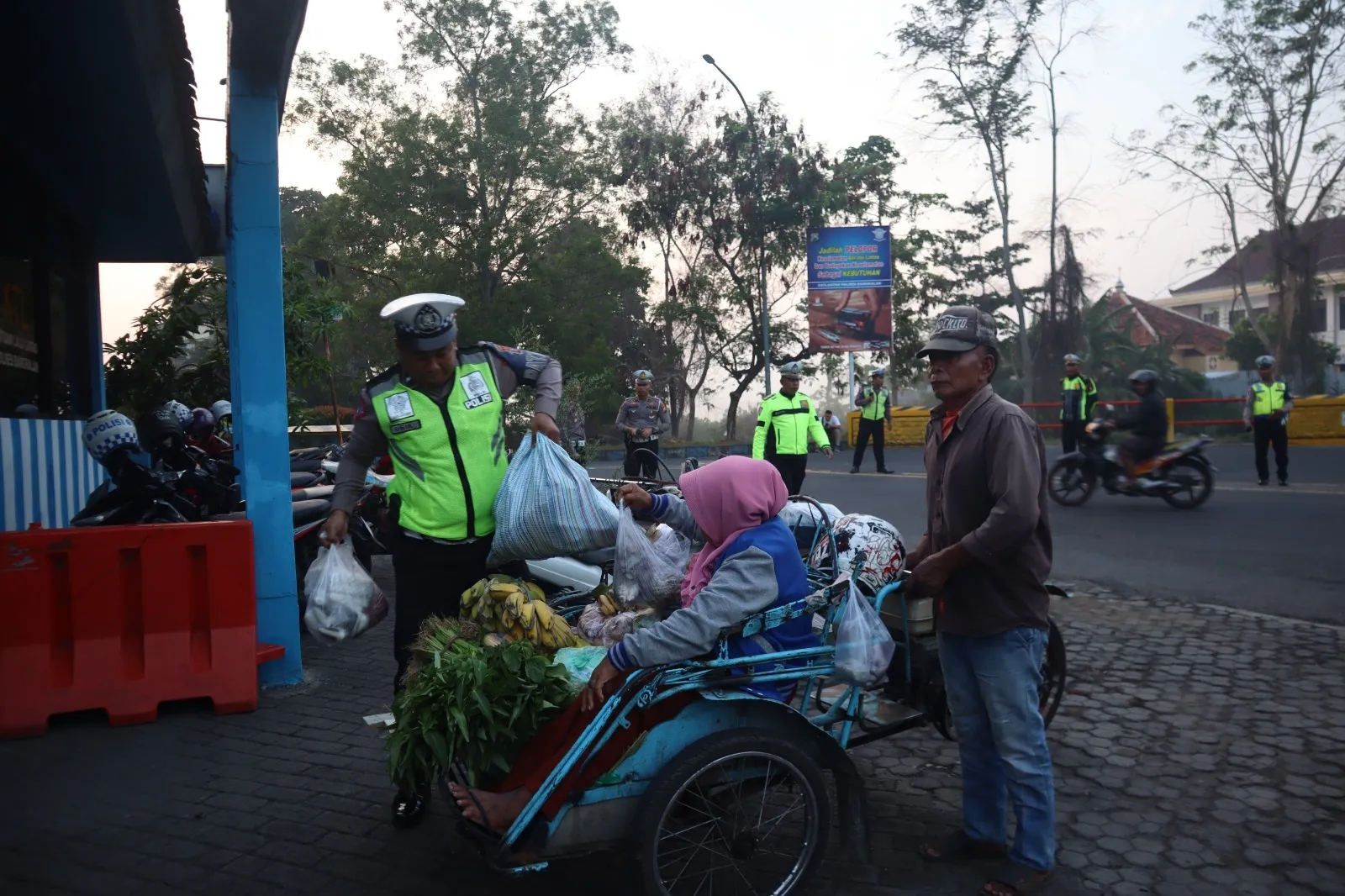 Tekan Angka Kecelakaan, Satlantas Polres Bangkalan Razia Bentor di Pagi Buta