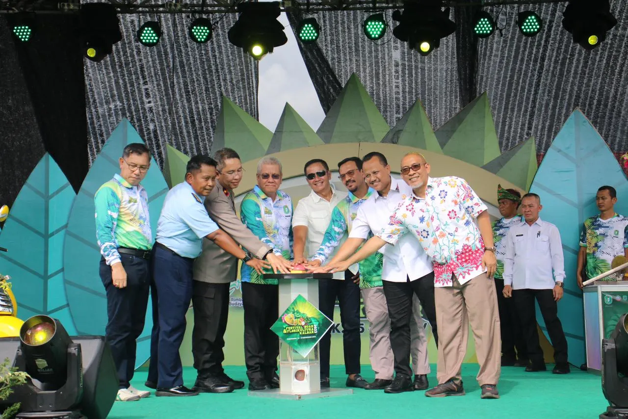 Pangdam XII/Tpr Hadiri Festival Buah dan Florikultura Kalbar 2023