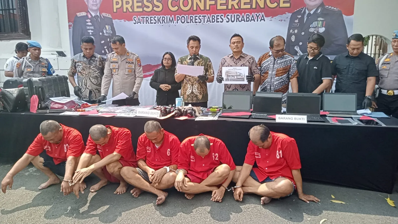 Satreskrim Polrestabes Surabaya Berhasil Amankan Lima Pelaku Pembobol Rumah Mewah