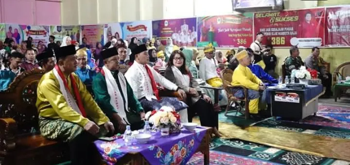 Kungker Wakil Bupati Kapuas Hulu ke Desa Piasak Pada Peringati Hari Jadi Kerajaan Piasak ke - 386