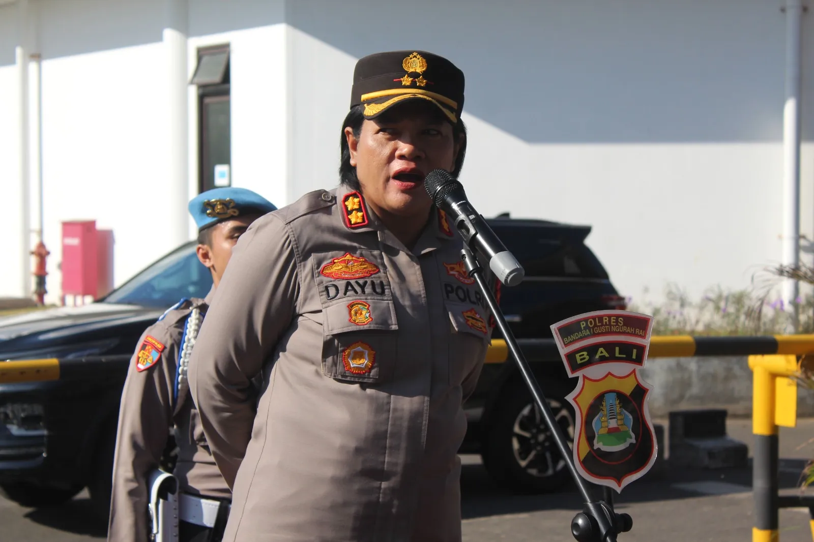 Kapolres Bandara Ngurah Rai AKBP Ida Ayu Wikarniti Ingatkan Anggotanya Selalu Netral Dalam Pemilu 2024