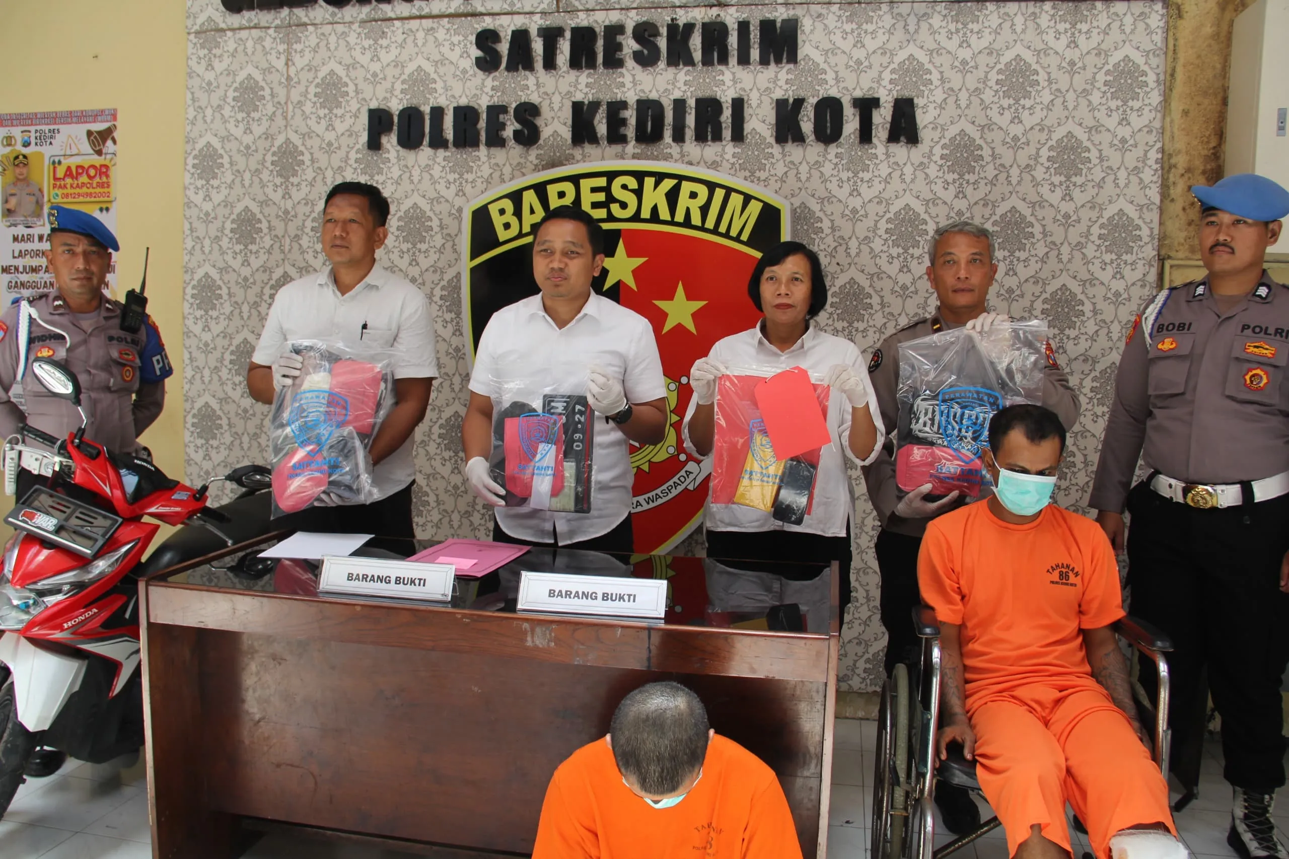 Polres Kediri Kota Berhasil Amankan Dua Tersangka Pelaku Perampasan dan Pencabulan Terhadap Anak