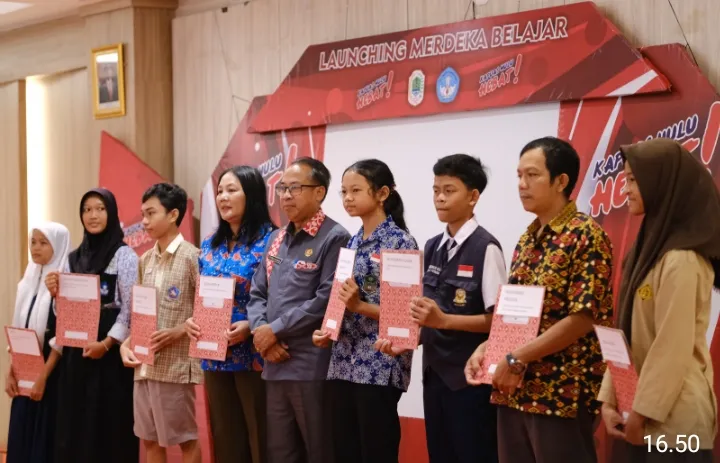 Bupati Kapuas Hulu Launching Program Merdeka Belajar