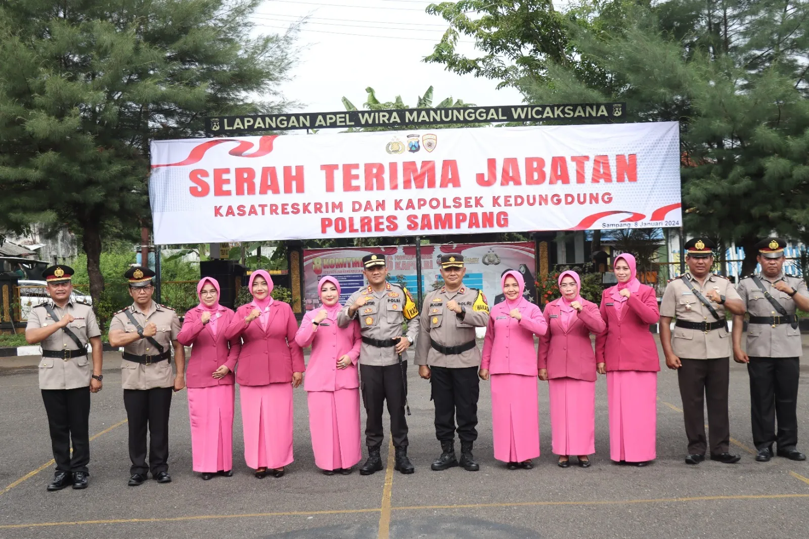 AKBP Siswantoro Pimpin Serah Terima Jabatan Kasat Reskrim Polres Sampang dan Kapolsek Kedundung