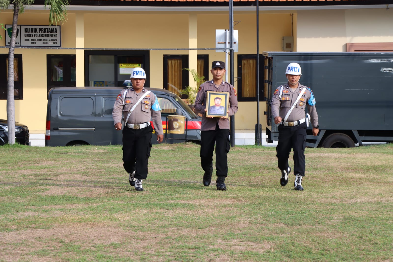 Apel Jam Pimpinan Personil Polres Buleleng Dirangkaikan Dengan Upacara Pemberhentian Tidak Dengan Hormat Dari Dinas Polri