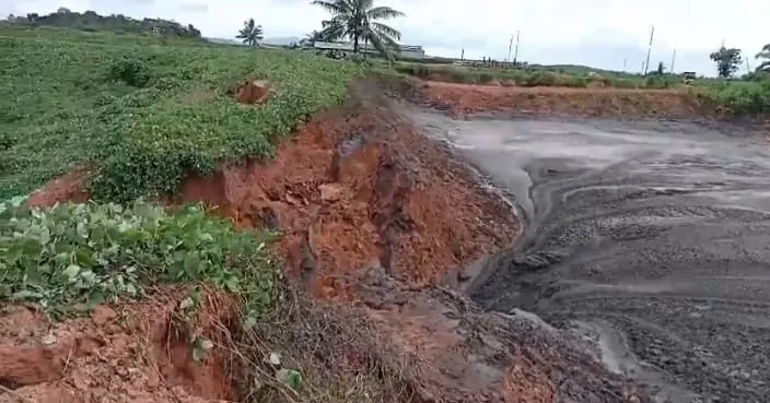 Kolam Limbah PT. Aditiya Agroindo Jebol, Diduga Mecemari Sungai Labai
