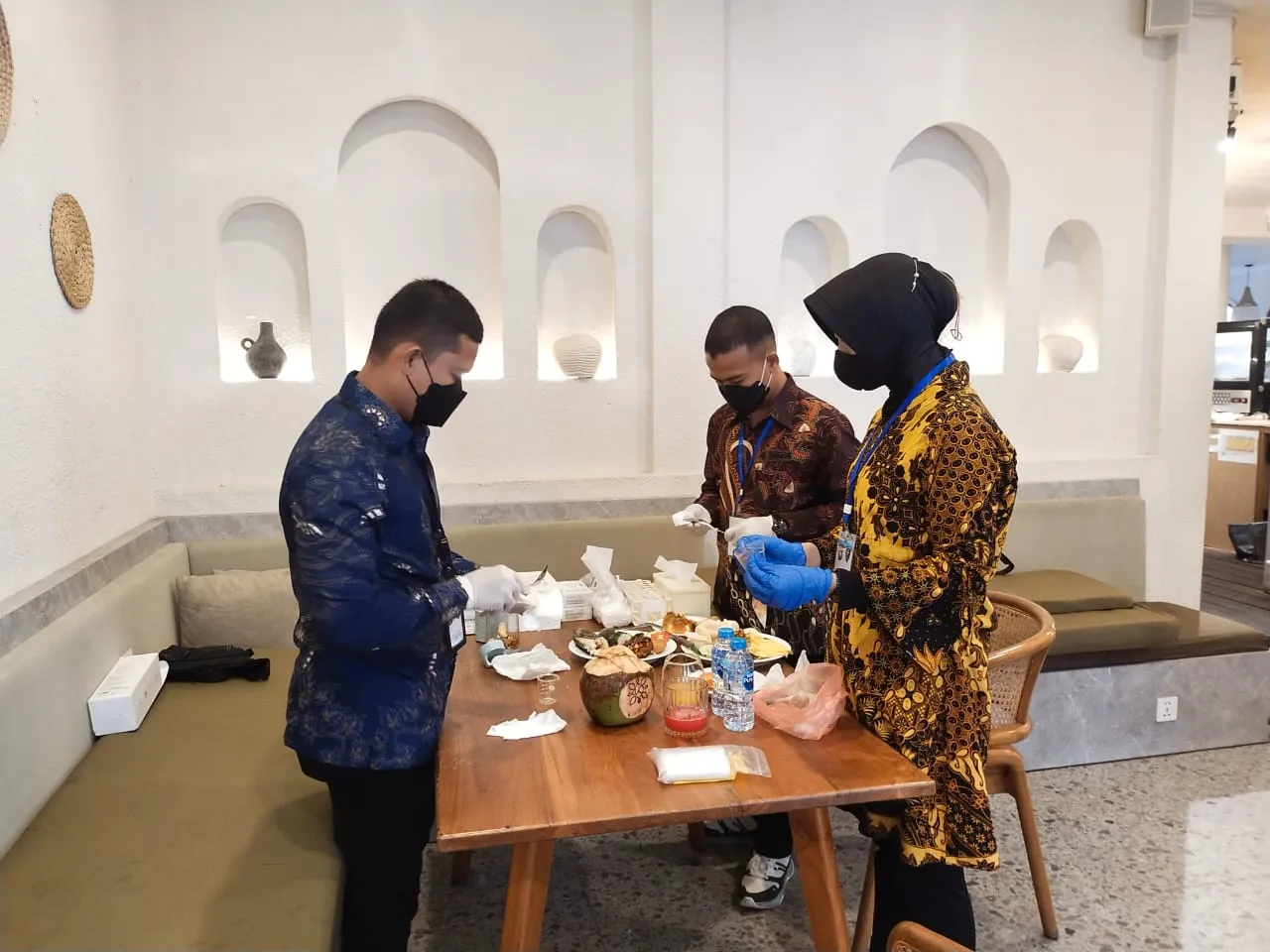 Satgas Ban Ops OMB Kapuas Polda Kalbar, Lakukan Pengecekan Makanan( food Safety) Dalam Rangka Kampanye Capres Nomor Urut 2